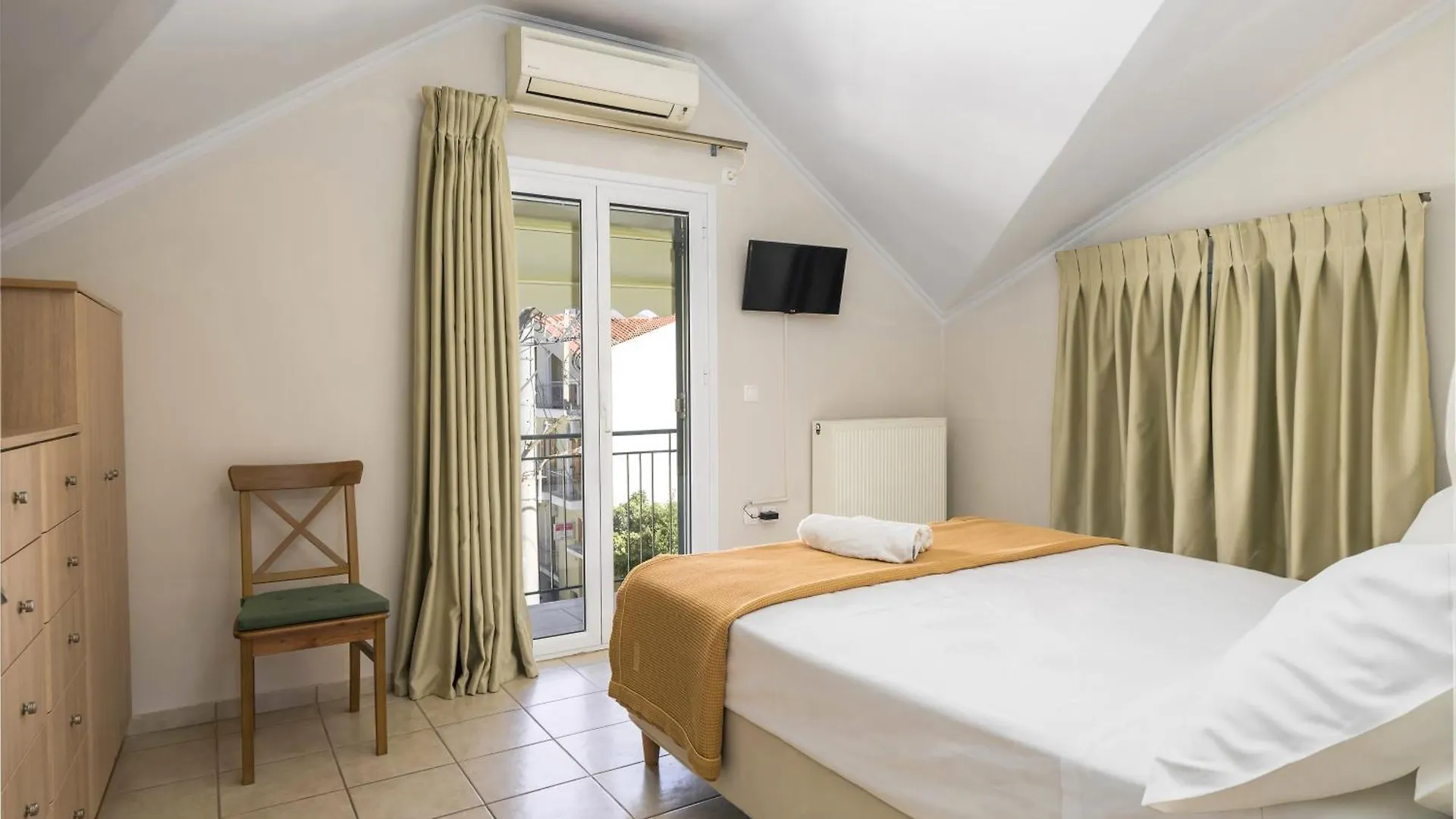 Attic Retreat Apartment Argostoli  0*, Argostoli (Kefalonia) Greece