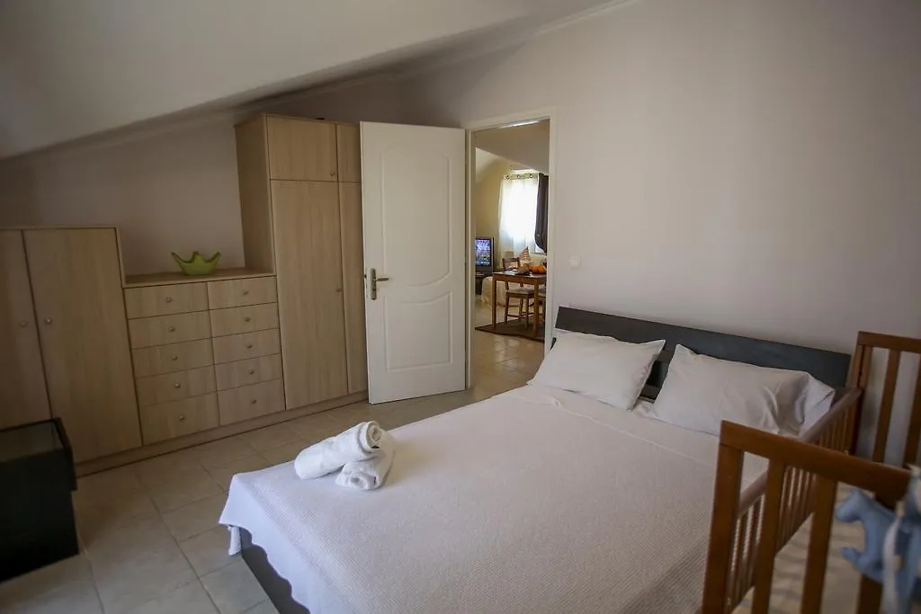 Attic Retreat Apartment Argostoli